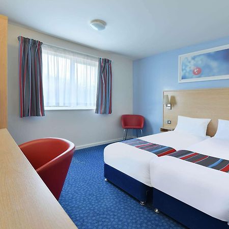 Travelodge Inverness Fairways Екстериор снимка