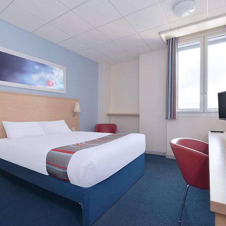 Travelodge Inverness Fairways Екстериор снимка