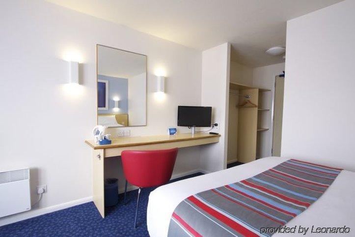 Travelodge Inverness Fairways Екстериор снимка