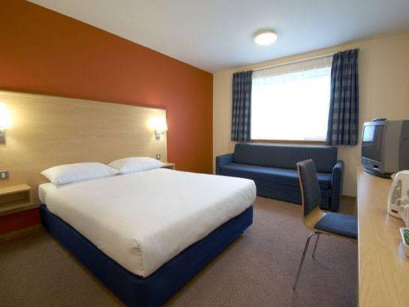 Travelodge Inverness Fairways Екстериор снимка