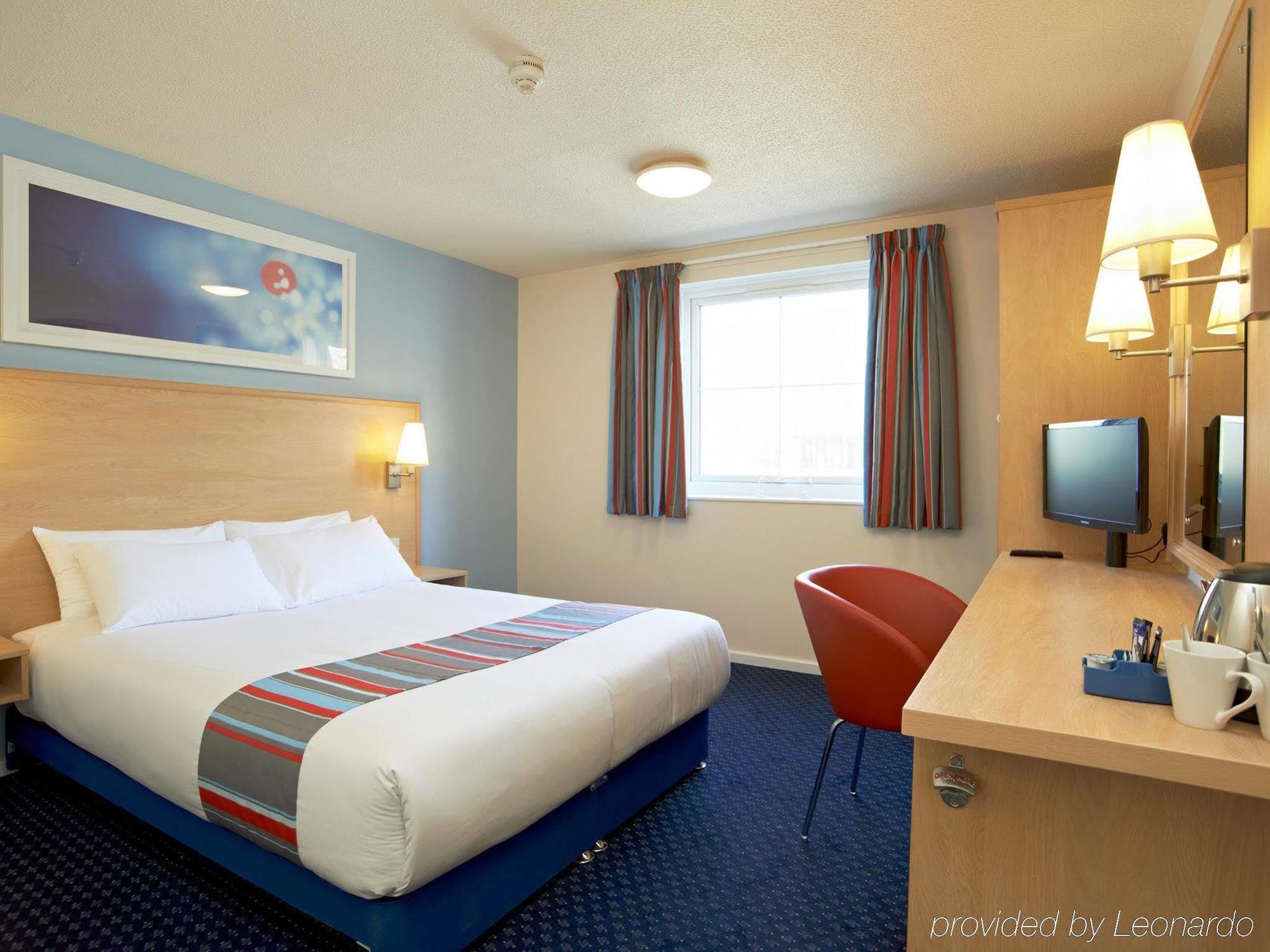 Travelodge Inverness Fairways Екстериор снимка