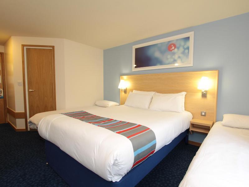 Travelodge Inverness Fairways Екстериор снимка