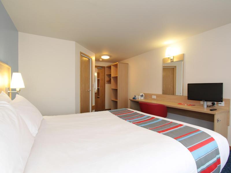 Travelodge Inverness Fairways Екстериор снимка