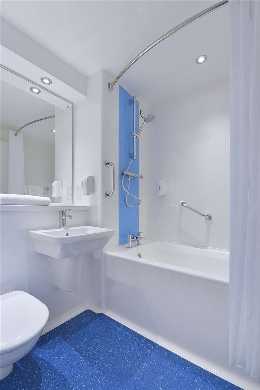 Travelodge Inverness Fairways Екстериор снимка